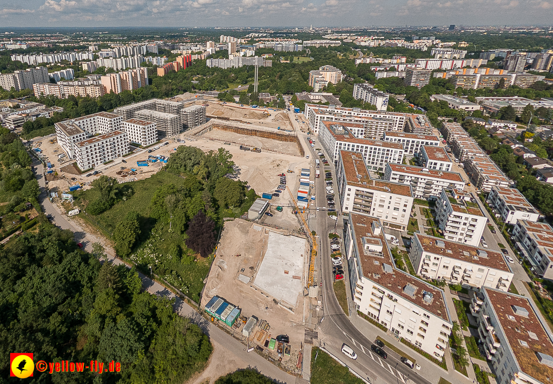 07.06.2023 - Aktuelle Luftbilder aus dem Alexisquartier und Pandion Verde in Neuperlach in München